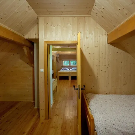 Alpine Loghouse Plansarska Bajta Matkov Kot Alpesi faház Solčava