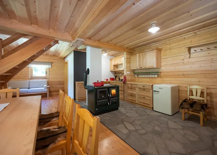 Alpine Loghouse Plansarska Bajta Matkov Kot